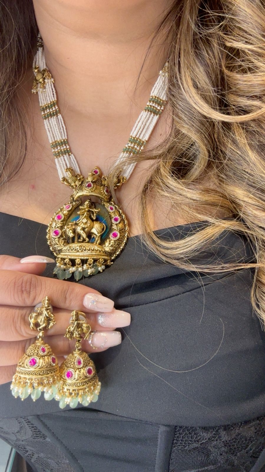 Divine Kanha Necklace Set