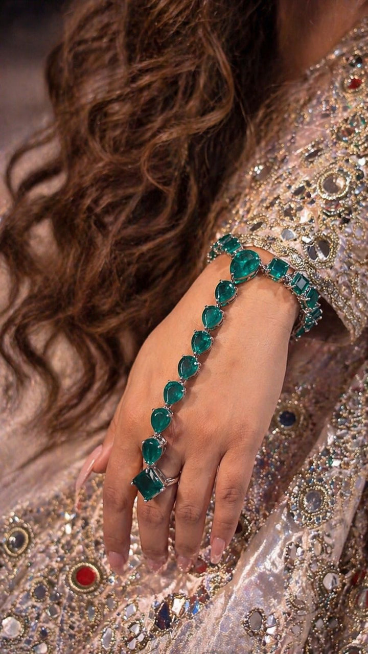 Emerald Luxe Hand Harness