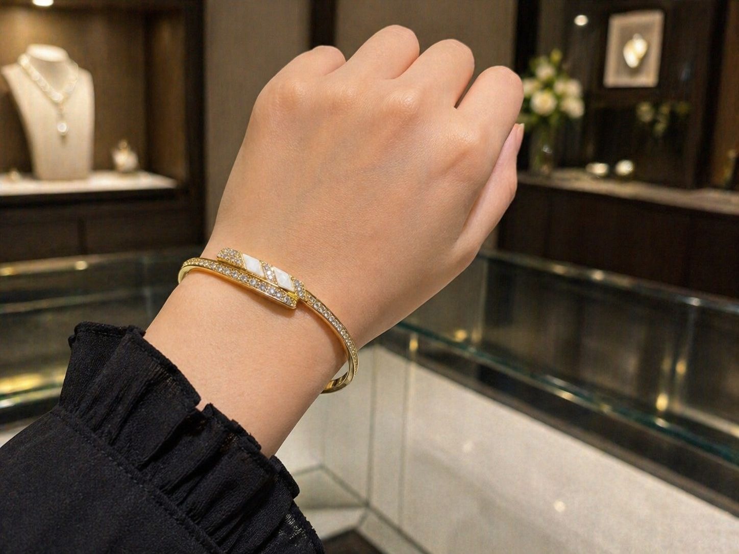 Luxe Arrow Bracelet