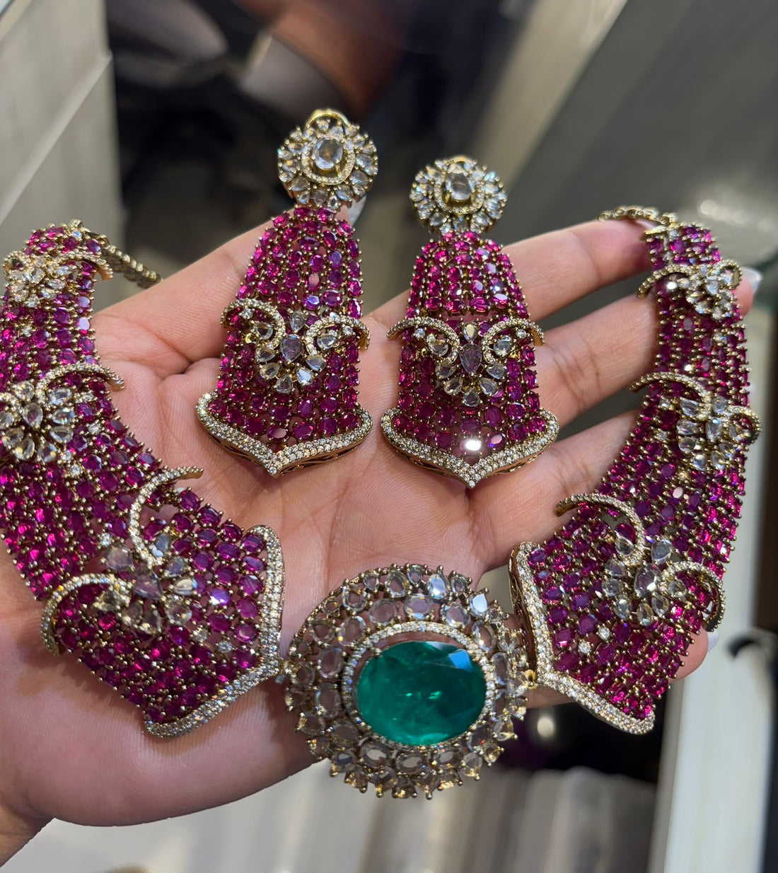 Heer Luxe Necklace Set