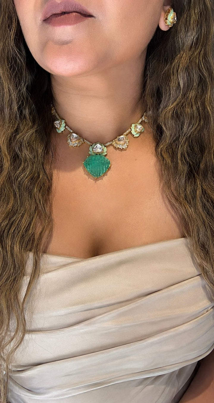 Fleurina Polki Necklace Set