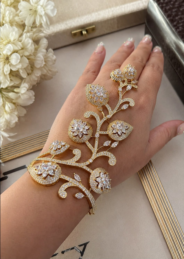 Diamond Vine Luxe Hand Harness