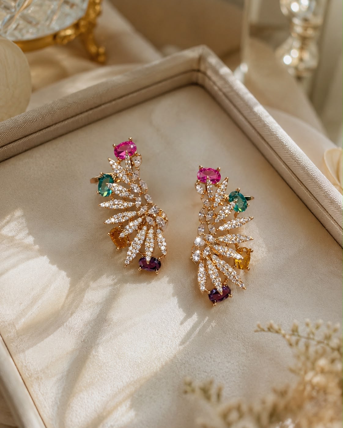 Kayra Floral Ear Cuff