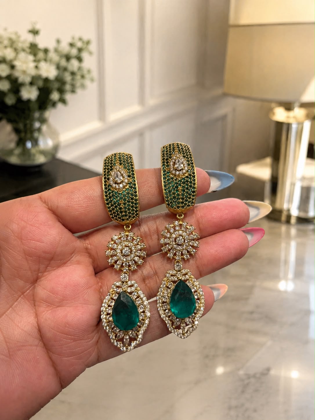 Vihana Emerald Necklace Set
