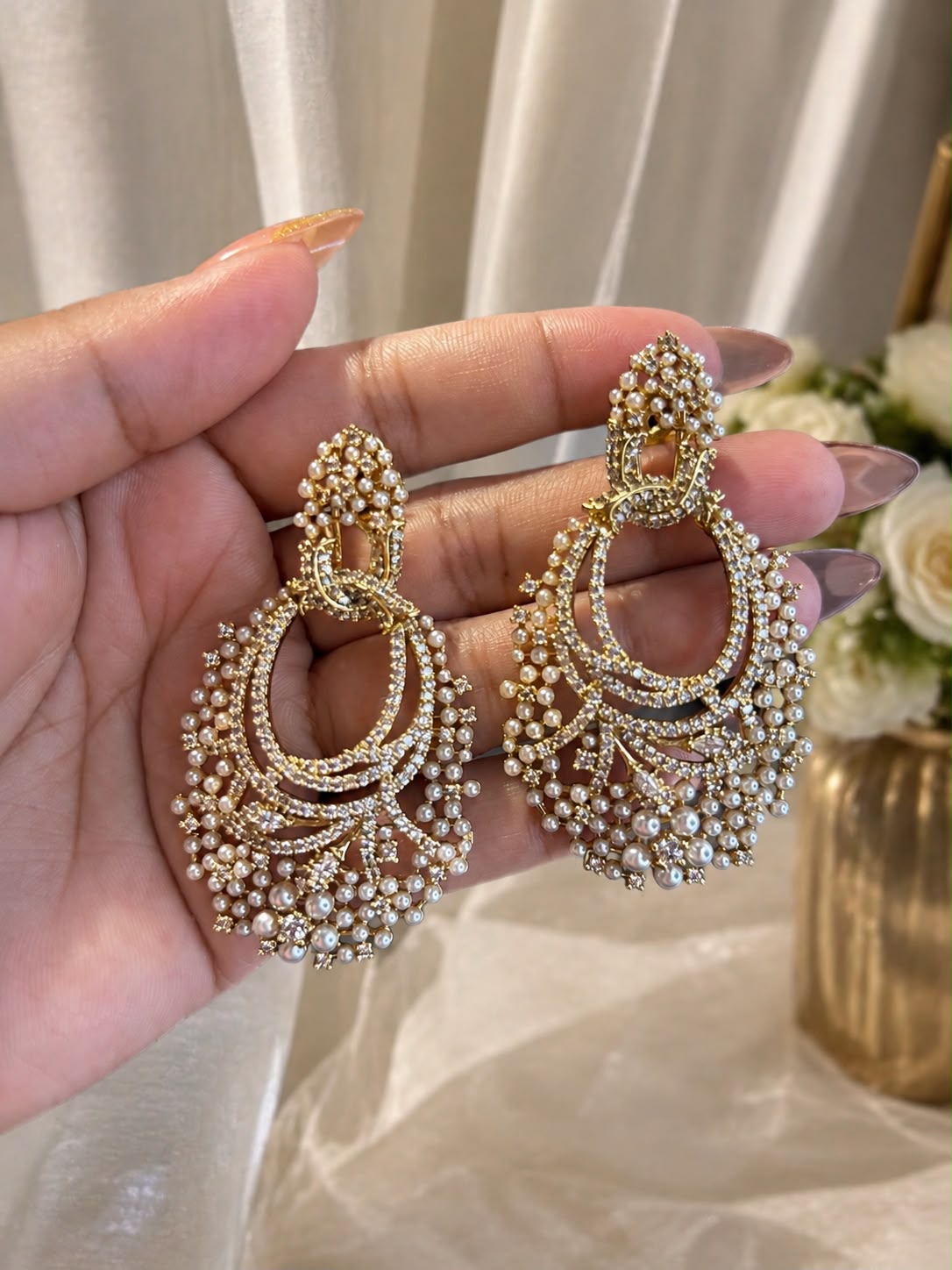 CLASSY PEARL LUXE EARRINGS