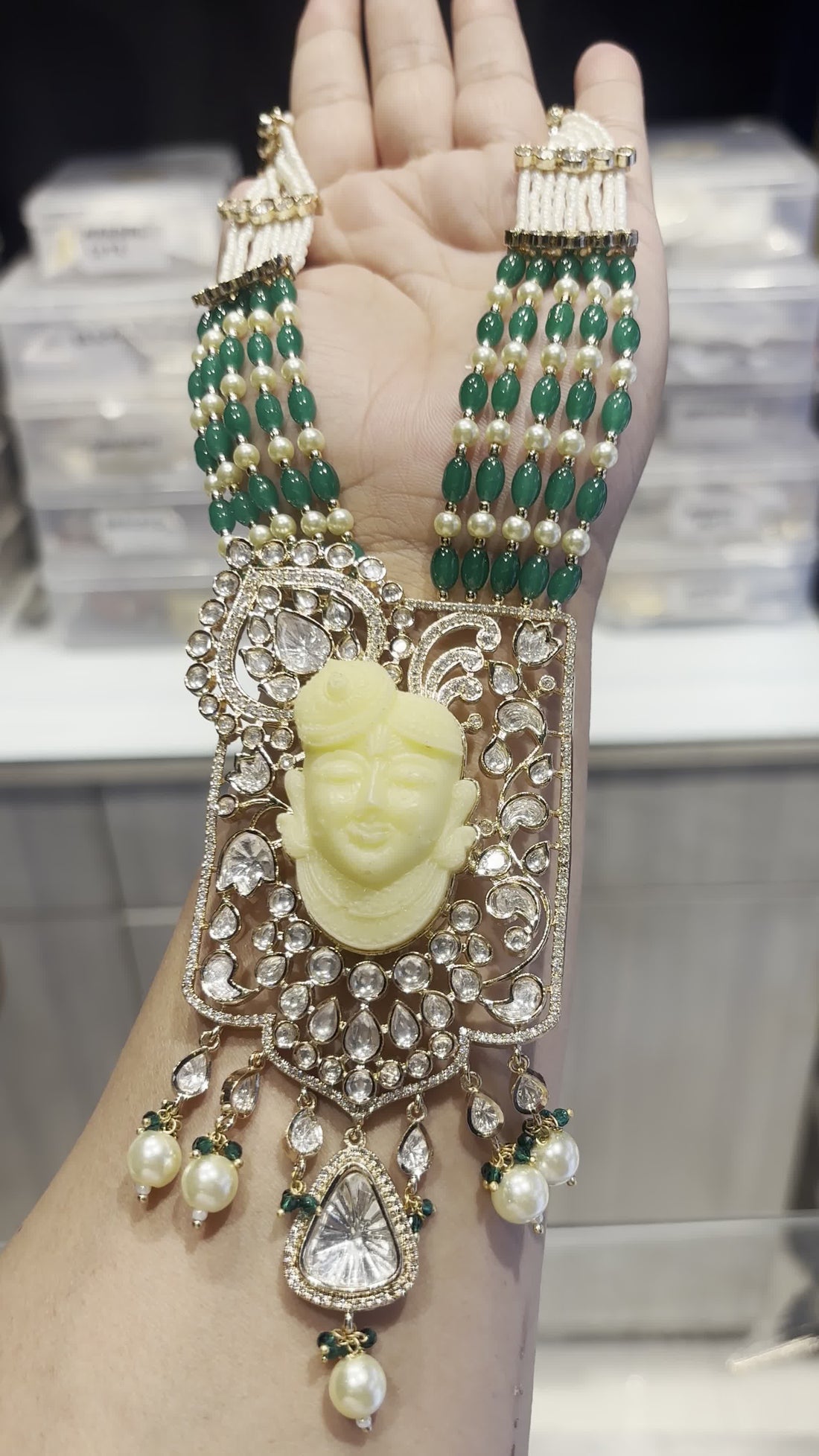 Divine Kanha Necklace Set