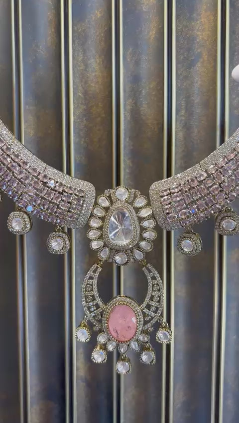 Blush Aura Necklace Set