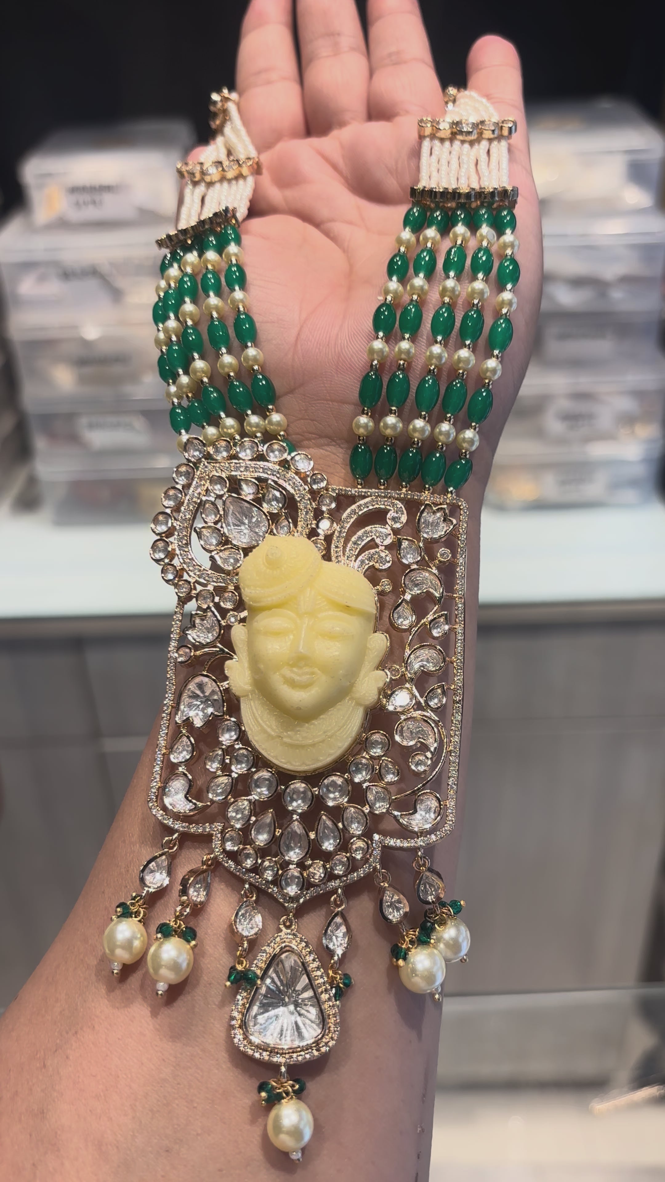 Divine Kanha Necklace Set